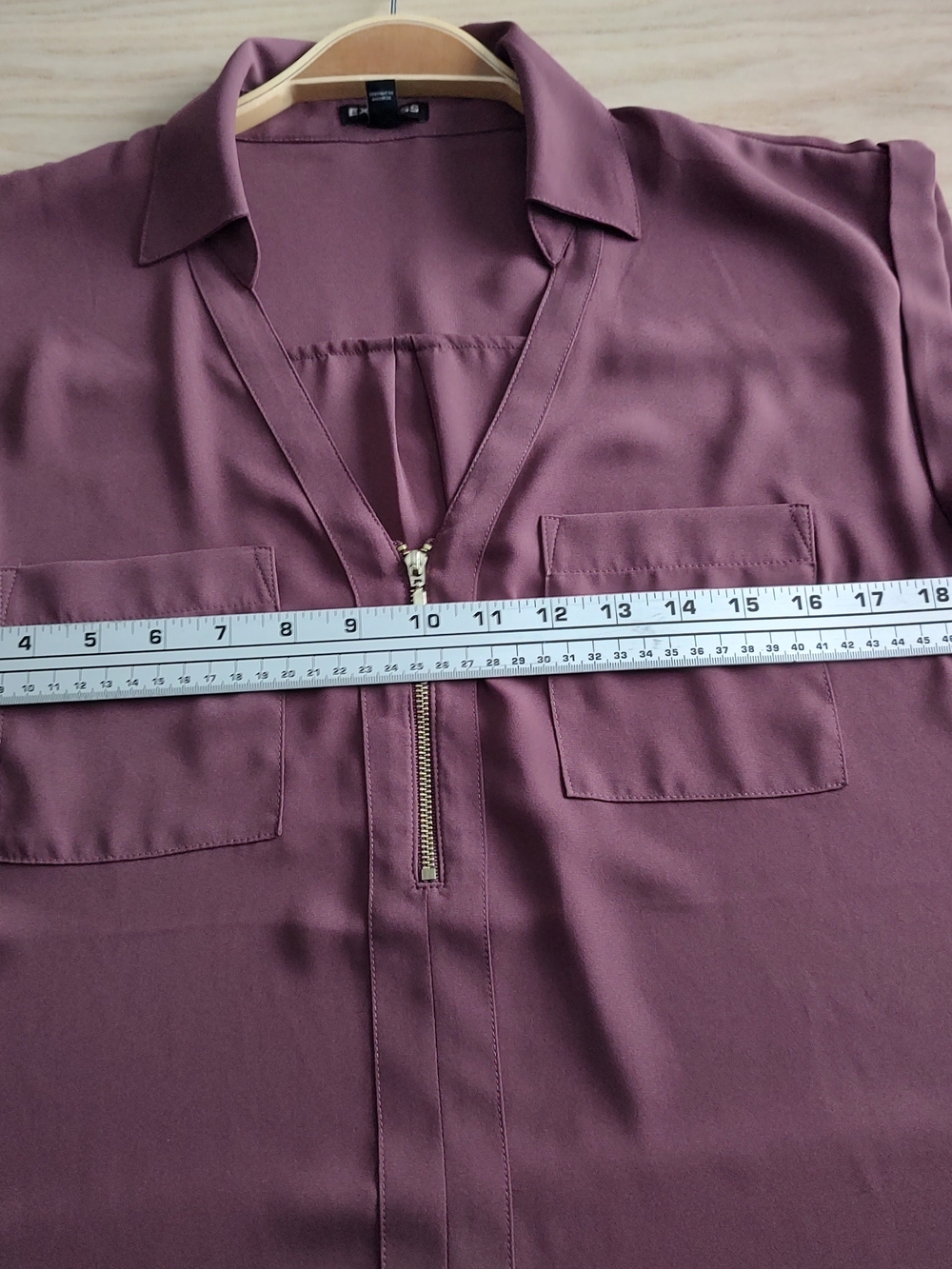Express Womens Zip-Front Cap Sleeve Blouse - Mauve - Picture 7 of 11